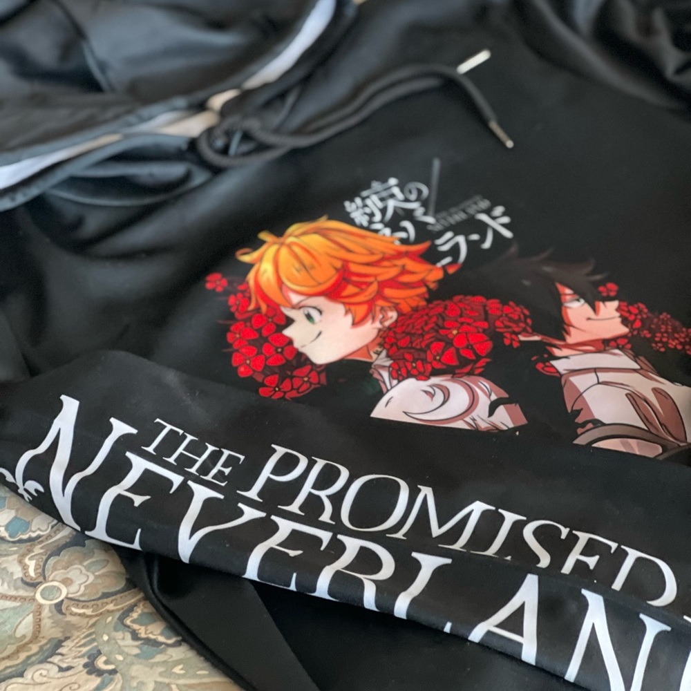 The Promised Neverland Sweatshirt Hoodie NWOT
